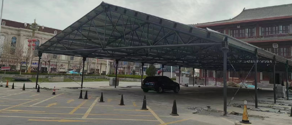 霍尔果斯办证大厅遮阳棚 管桁架项目